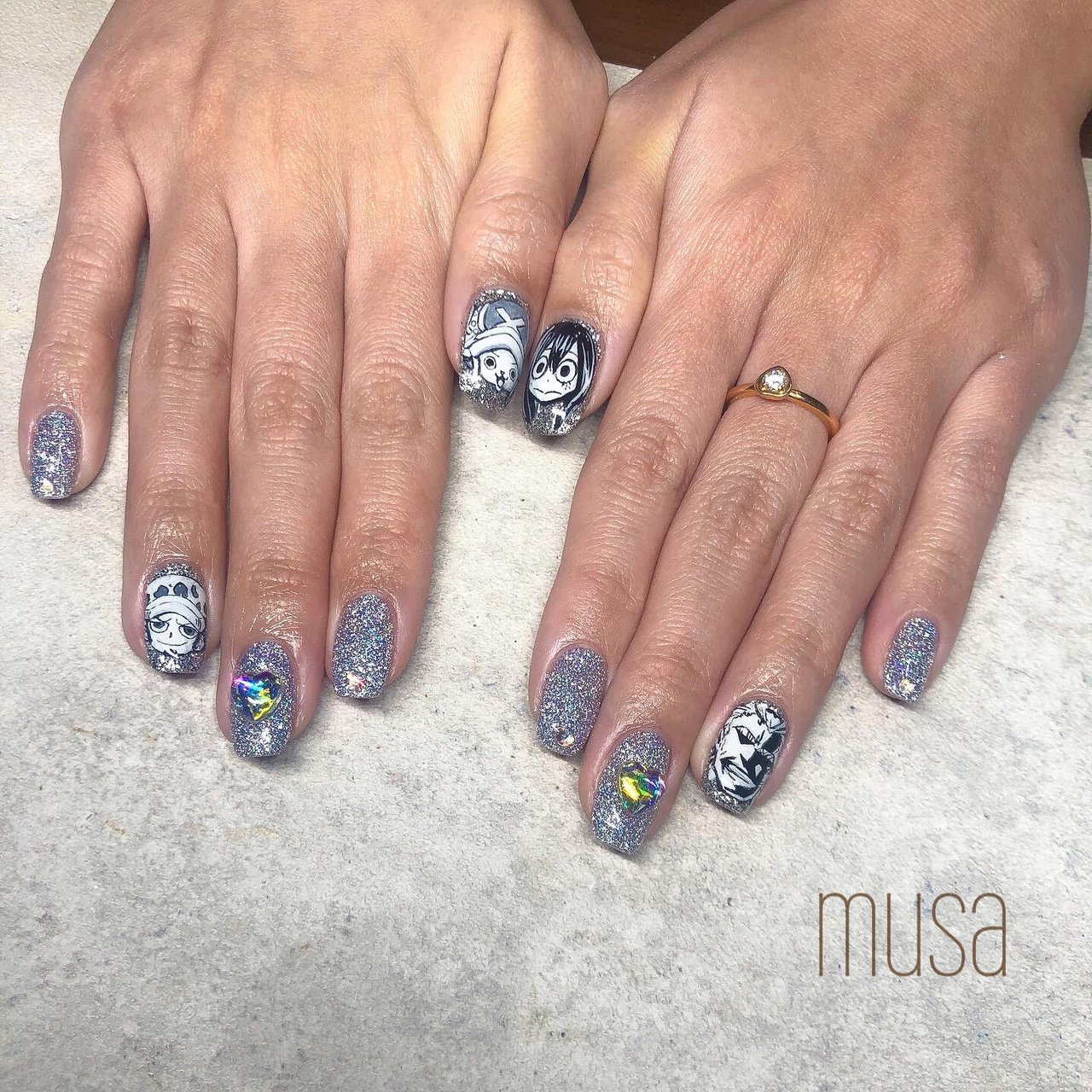 オールシーズン ハンド シンプル ラメ ビジュー Ari Nailのネイルデザイン No ネイルブック