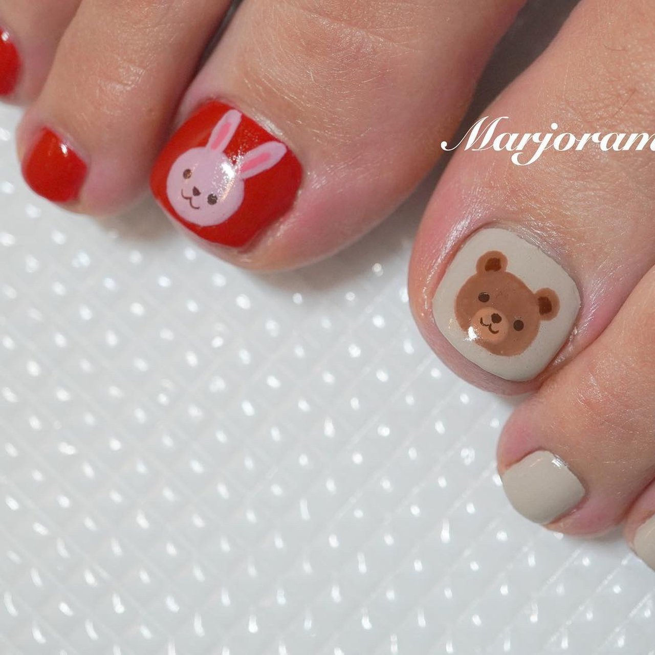 オールシーズン フット ワンカラー キャラクター ベージュ Marjoramnailのネイルデザイン No ネイルブック