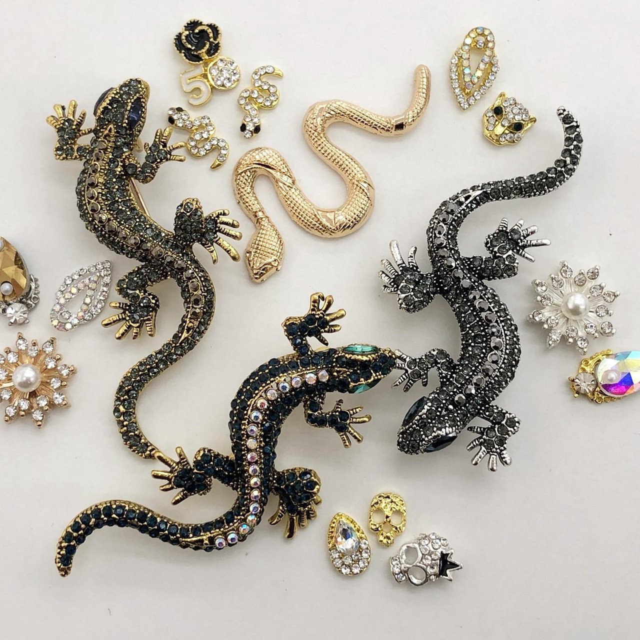 3dネイルパーツ ネイル ネイルパーツ とかげ ハート パーツ