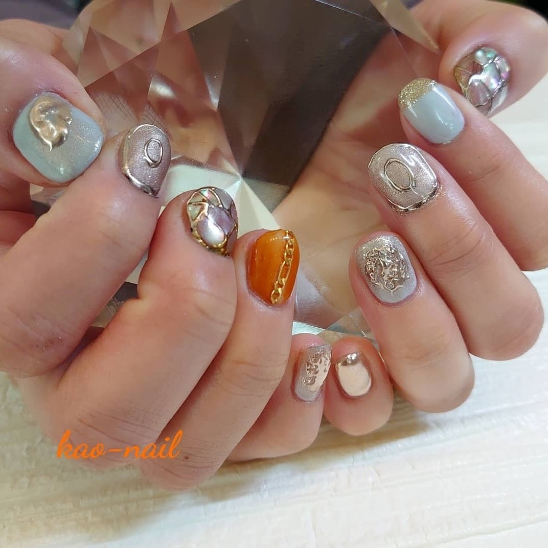 オールシーズン ハンド シェル チェーン ニュアンス Kao Nailのネイルデザイン No ネイルブック