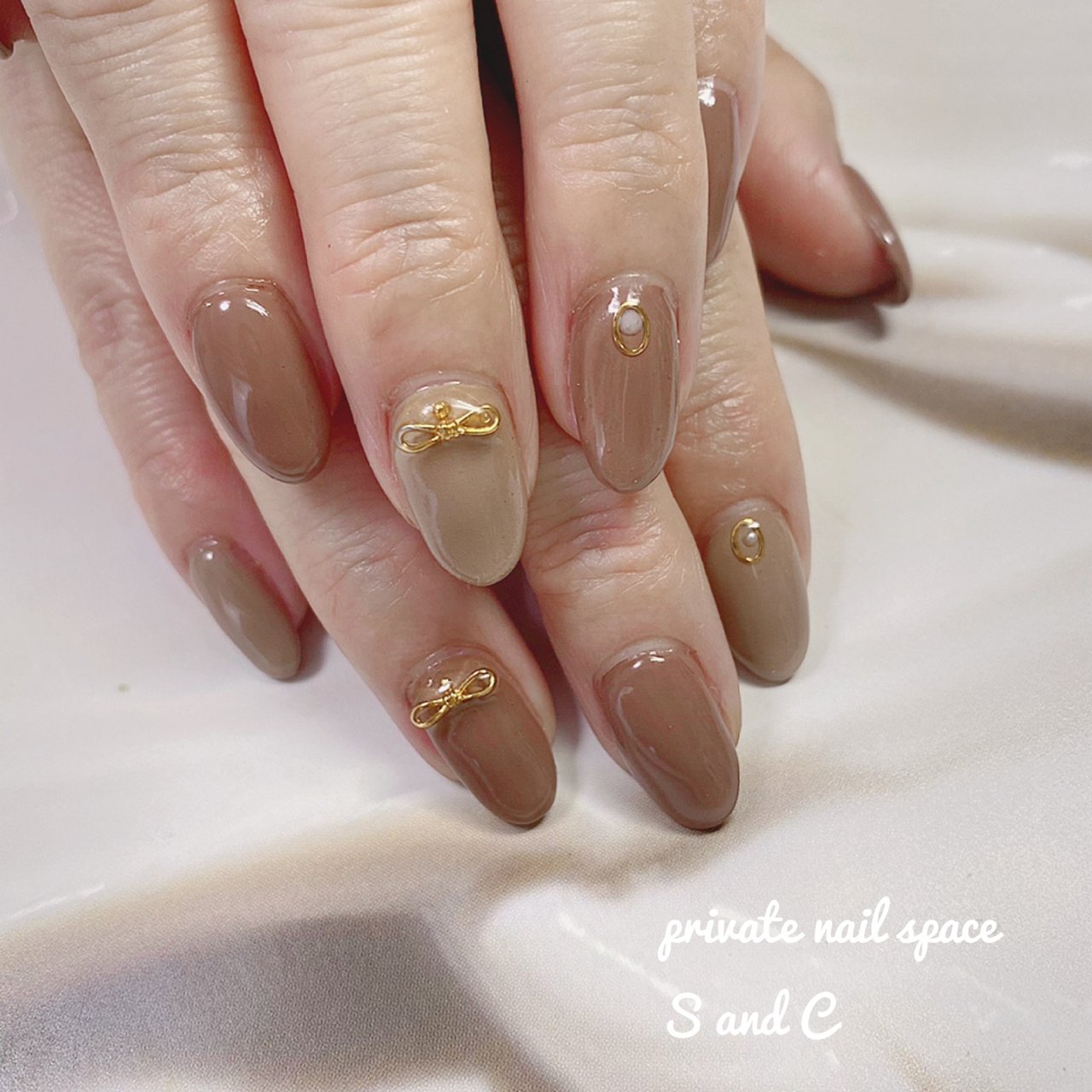 バレンタイン 女子会 ハンド ワンカラー リボン Private Nail Space S And Cのネイルデザイン No ネイルブック