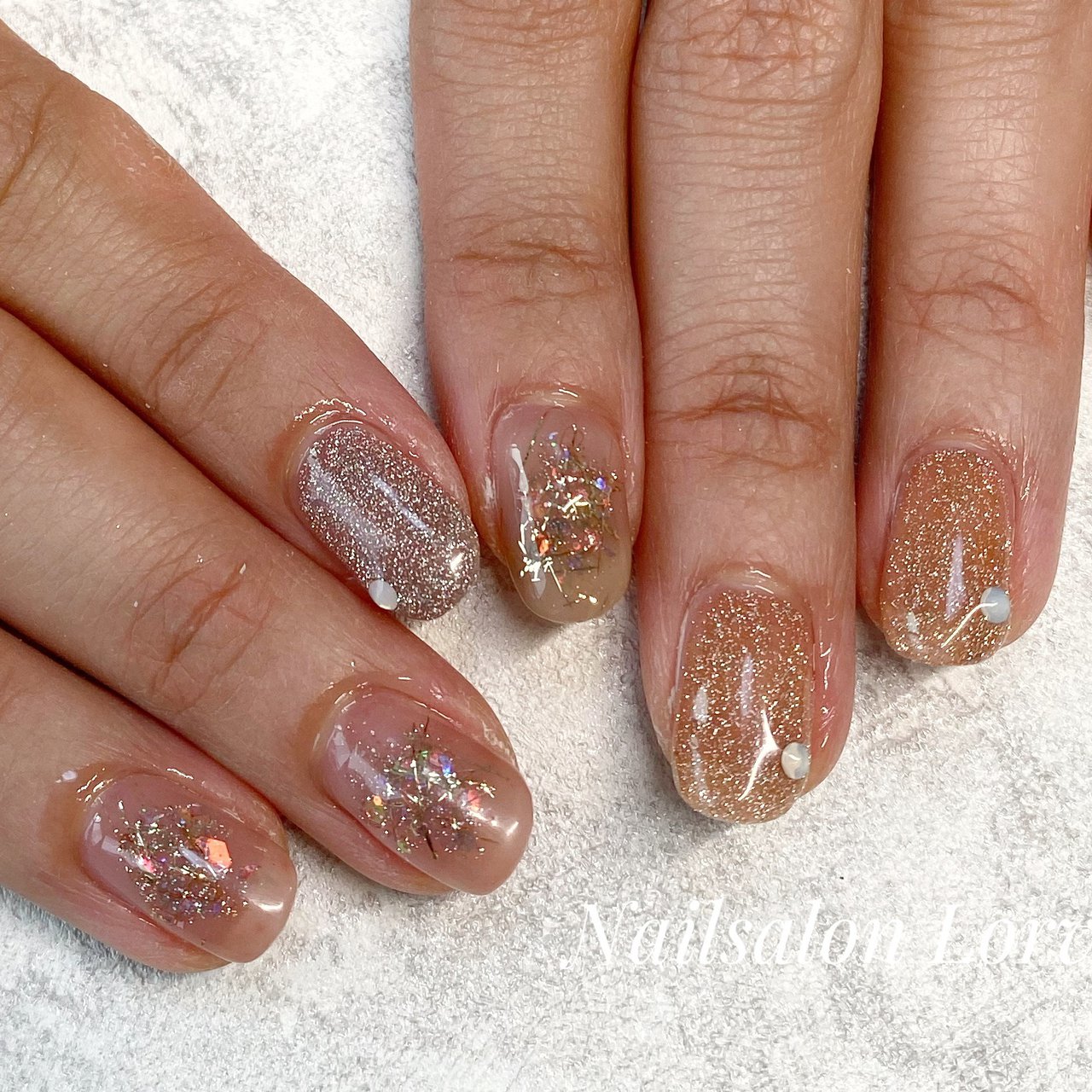 ラメ ワンカラー ニュアンス ピンク オレンジ Seiraのネイルデザイン No ネイルブック