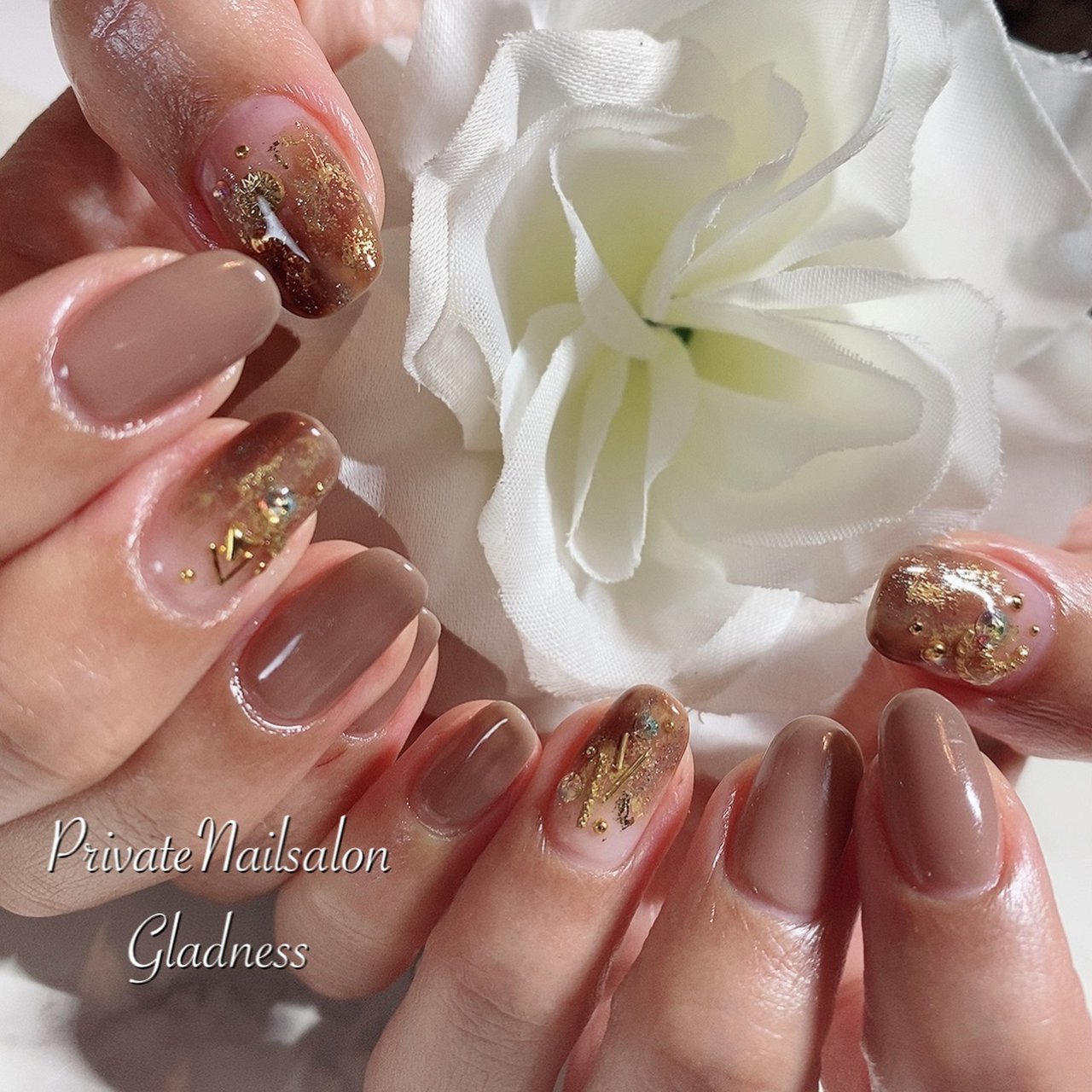 秋 冬 ハンド グラデーション ニュアンス Nailsalon Gladnessのネイルデザイン No ネイルブック