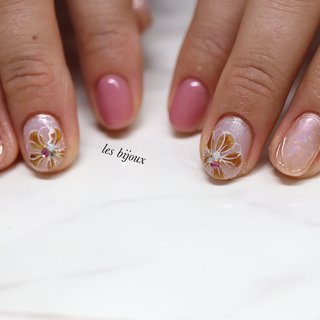 春 ベージュ オパールネイルのネイルデザイン ネイルブック