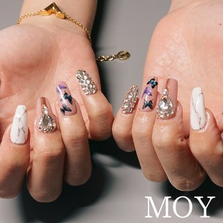 #ちょうちょネイル #スカルプ#ロングネイル#大理石ネイル #ビジューネイル#ピンクネイル #埋め尽くしネイル #スクエアネイル #オールシーズン #ハンド #ビジュー #ラメ #大理石 #ホワイト #ピンク #シルバー #ジェルネイル #お客様 #MOY 御幡花音 #ネイルブック