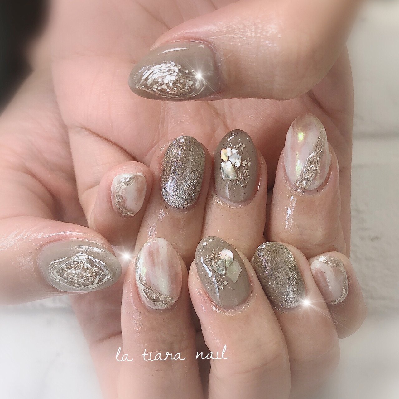 La Tiara Nail ラ ティアラ のネイルデザイン No 606 ネイルブック