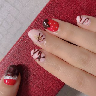 いちごチョコかけネイルのネイルデザイン ネイルブック