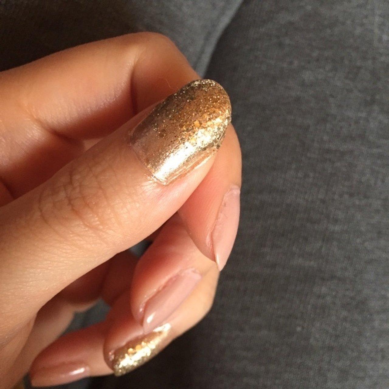 ハンド ラメ ゴールド マニキュア セルフネイル Ubahのネイルデザイン No 8672 ネイルブック