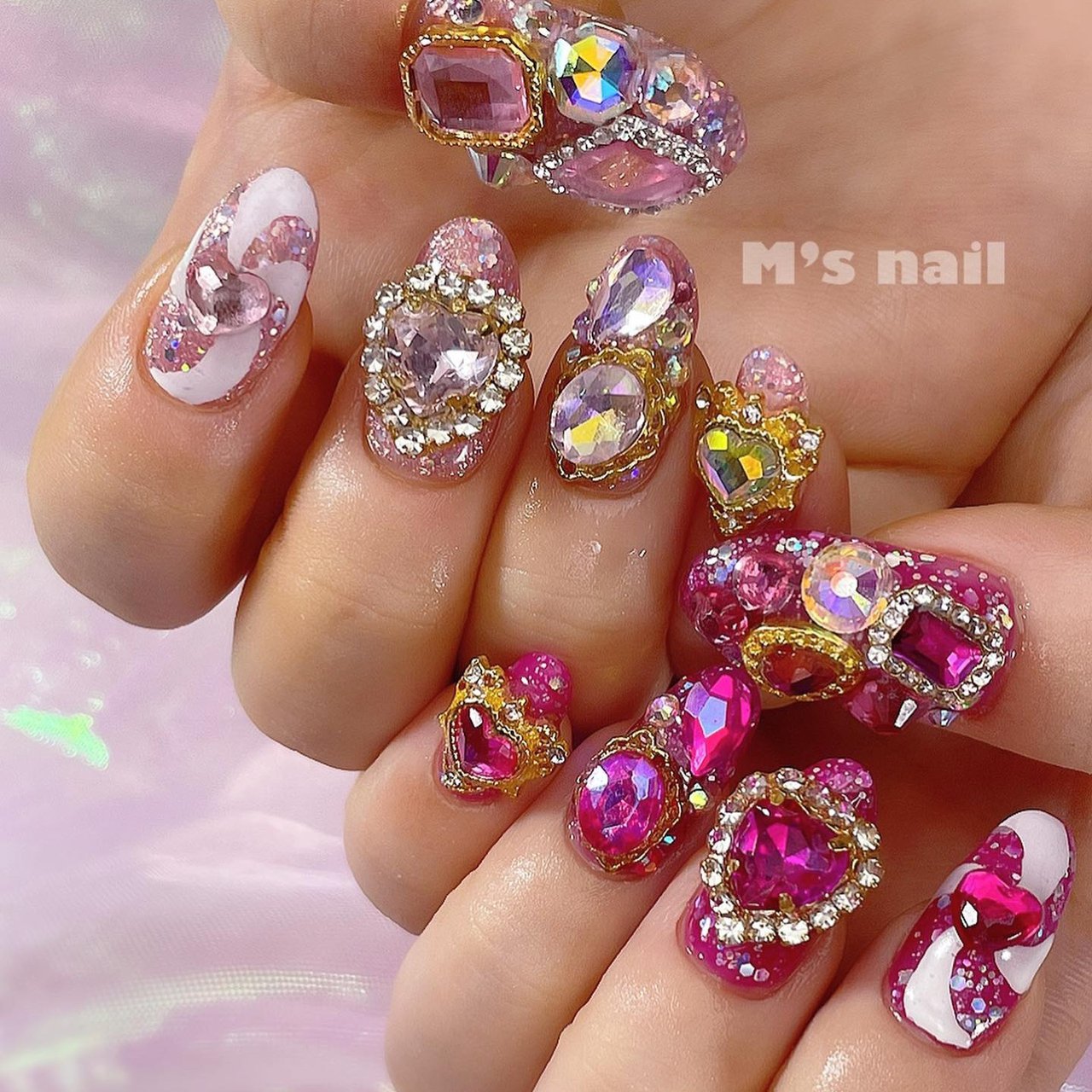 ネイルチップ ビジューネイル 宝石箱ネイル 秋冬ネイル
