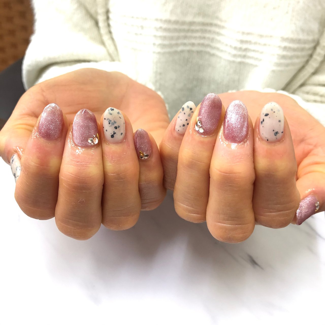 オールシーズン ハンド ギャラクシー ミディアム ホワイト Tiaraimiのネイルデザイン No ネイルブック