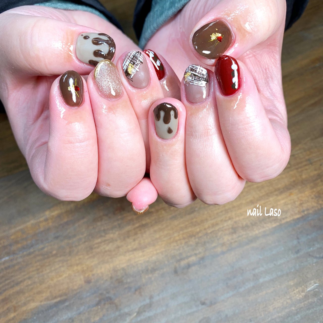 バレンタイン ハンド ボルドー ブラウン グレージュ Nail Lasoのネイルデザイン No ネイルブック