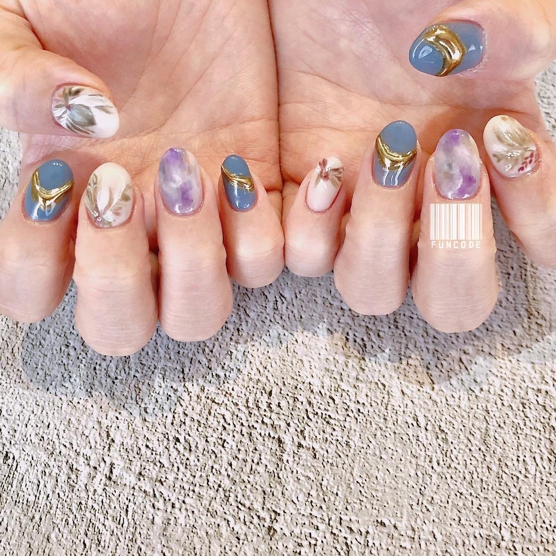 春 ハンド フラワー ニュアンス ボタニカル 𝐧𝐚𝐢𝐥 𝐛𝐚𝐬𝐞 𝗙𝗨𝗡𝗖𝗢𝗗𝗘 ﾌｧﾝｺ ﾄﾞ のネイル デザイン No ネイルブック