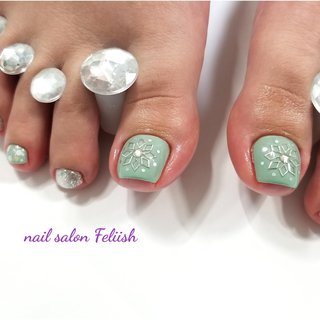 雪の結晶 グリーン シルバーのネイルデザイン ネイルブック