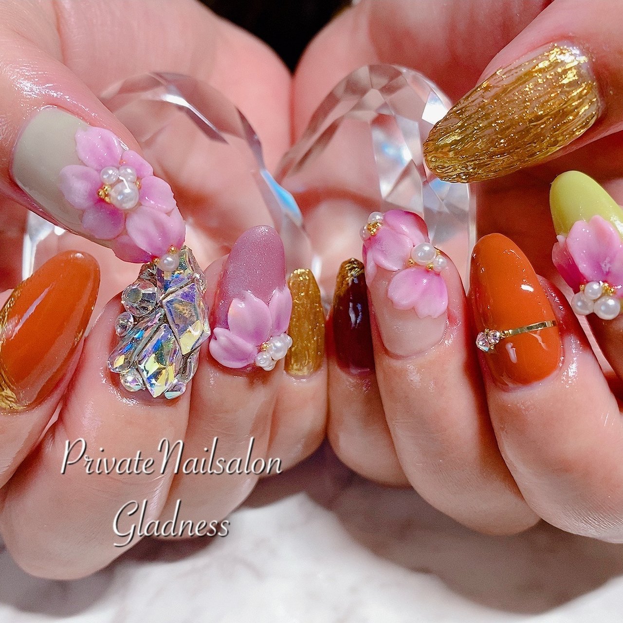 春 ハンド フラワー パール 3d Nailsalon Gladnessのネイルデザイン No ネイルブック