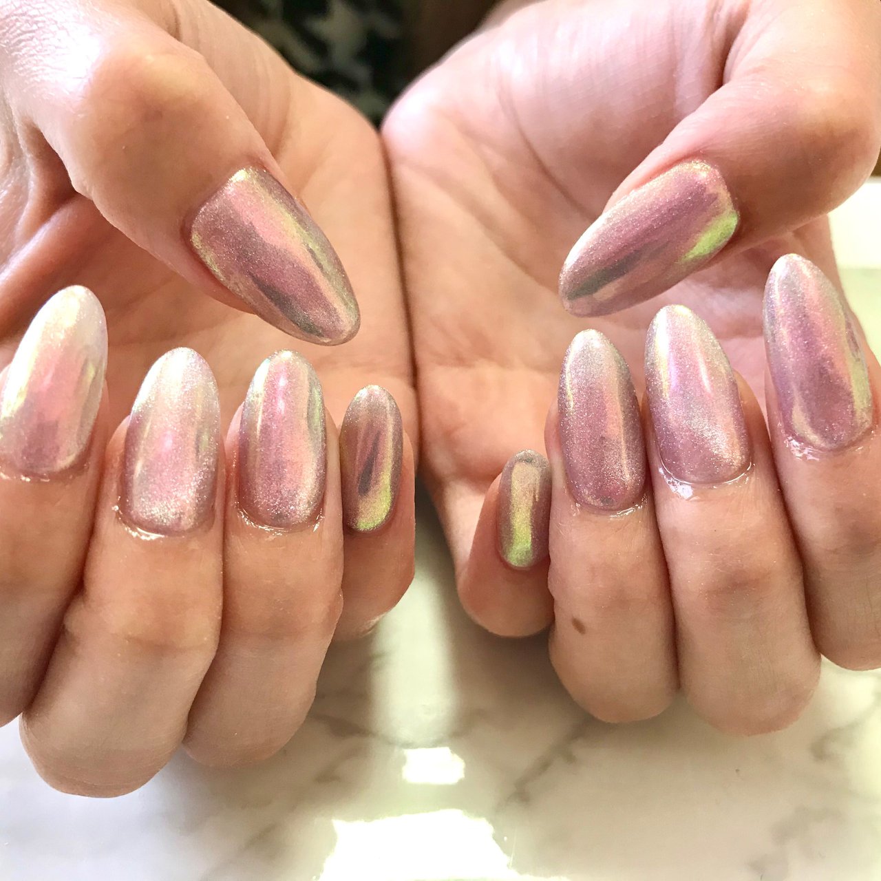 オールシーズン ワンカラー マグネット オーロラ ピンク Nail Room Amery のネイルデザイン No ネイルブック