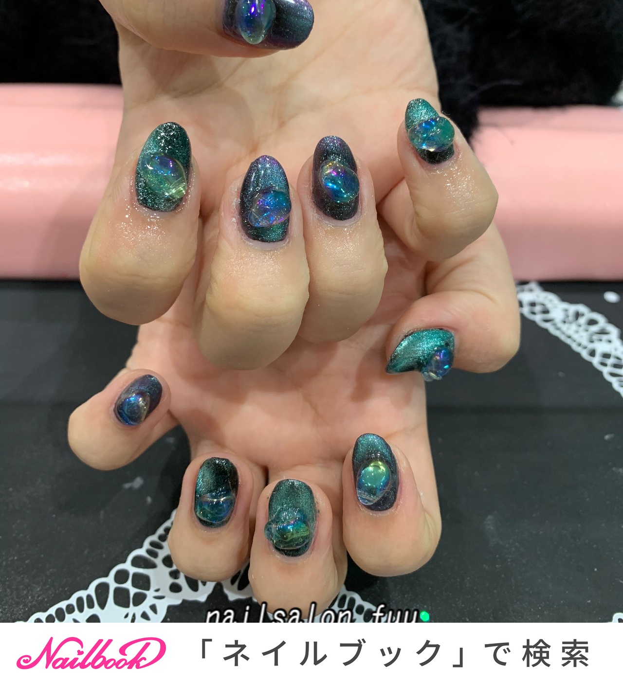最新 ゴージャス 青 ネイル 派手