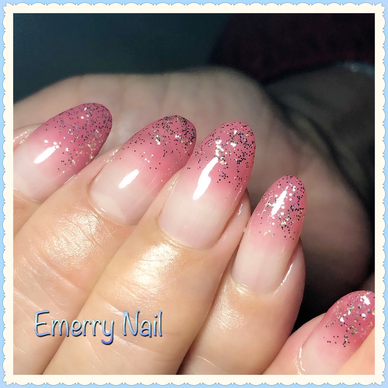 オールシーズン ハンド シンプル グラデーション ラメ Emerry Nail えみのネイルデザイン No ネイルブック