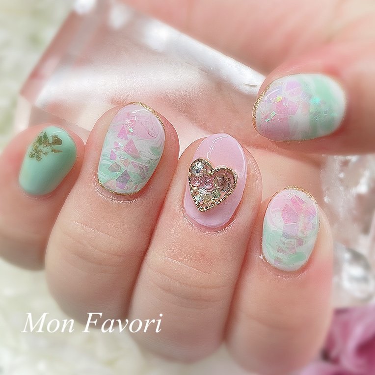 春 デート 女子会 ハンド ホログラム Monfavori モンファボリ のネイルデザイン No ネイルブック