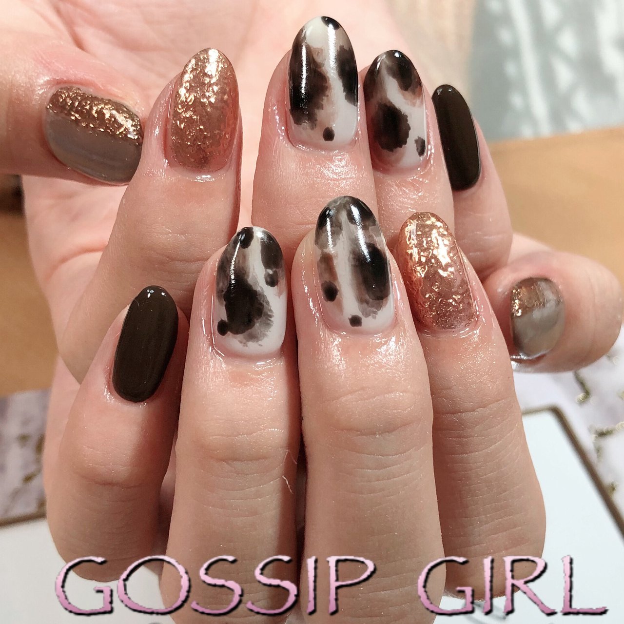 冬 アニマル柄 たらしこみ ミラー ミディアム Gossip Girlのネイルデザイン No ネイルブック