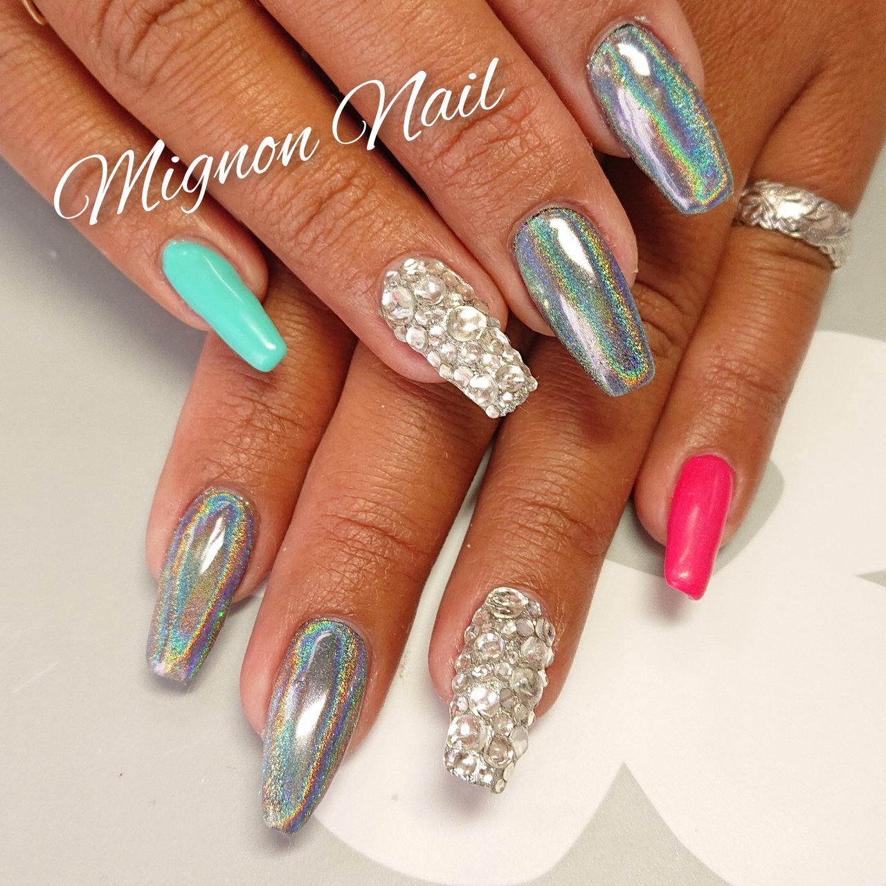 オールシーズン ライブ ハンド ワンカラー ビジュー Mio Kusanoのネイルデザイン No ネイルブック