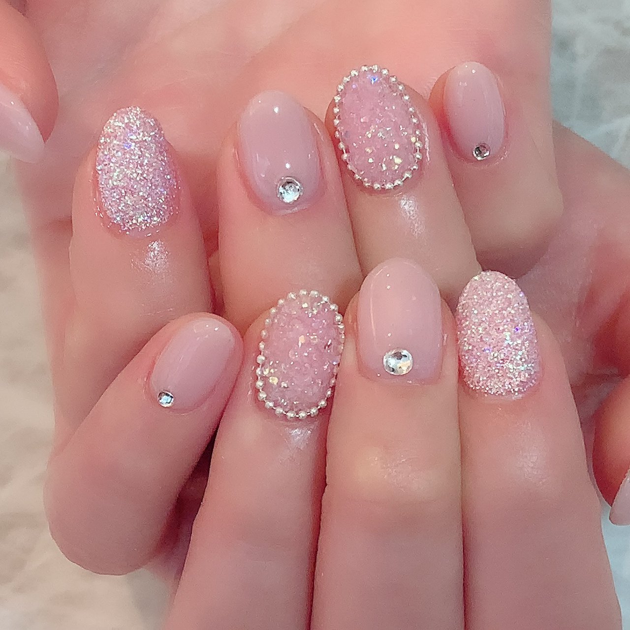 オールシーズン ハンド ビジュー クリスタルピクシー ショート Nailsalondecorのネイルデザイン No ネイルブック