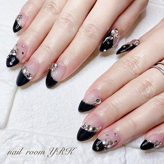 23年 新着順 ハンド ブラック 斜めフレンチのネイルデザイン 3ページ目 ネイルブック