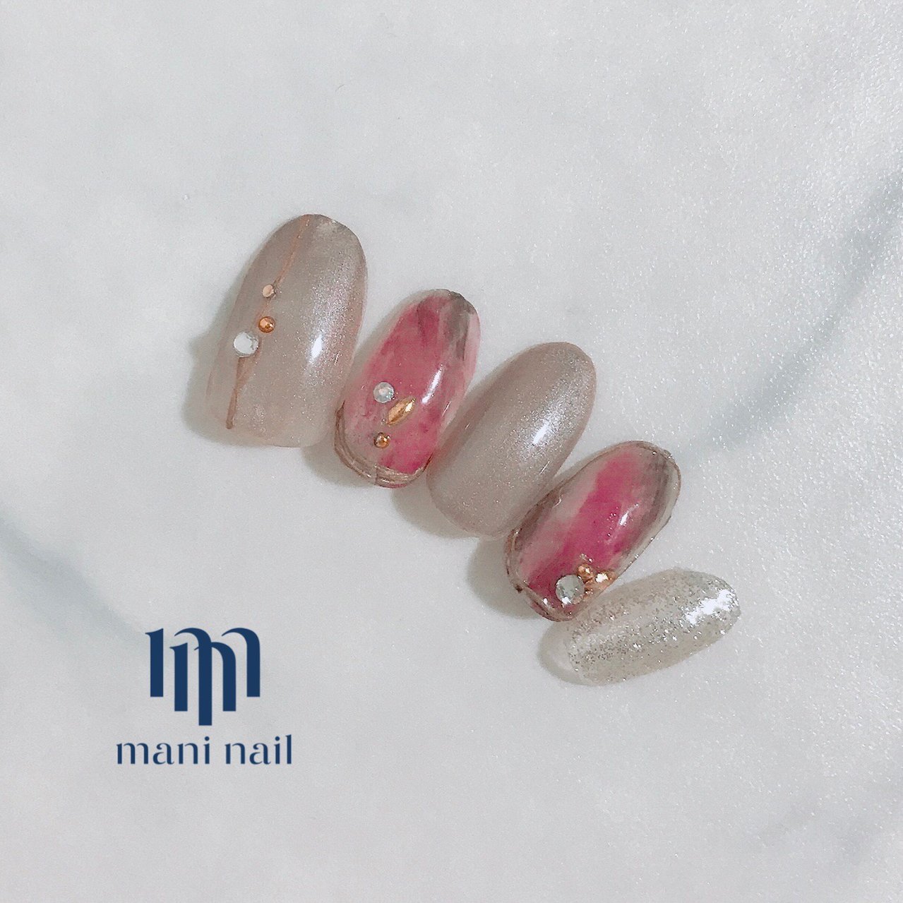Maninail マニネイル のネイルデザイン No ネイルブック