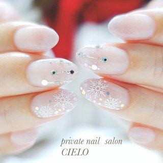 雪の結晶 オーロラのネイルデザイン ネイルブック