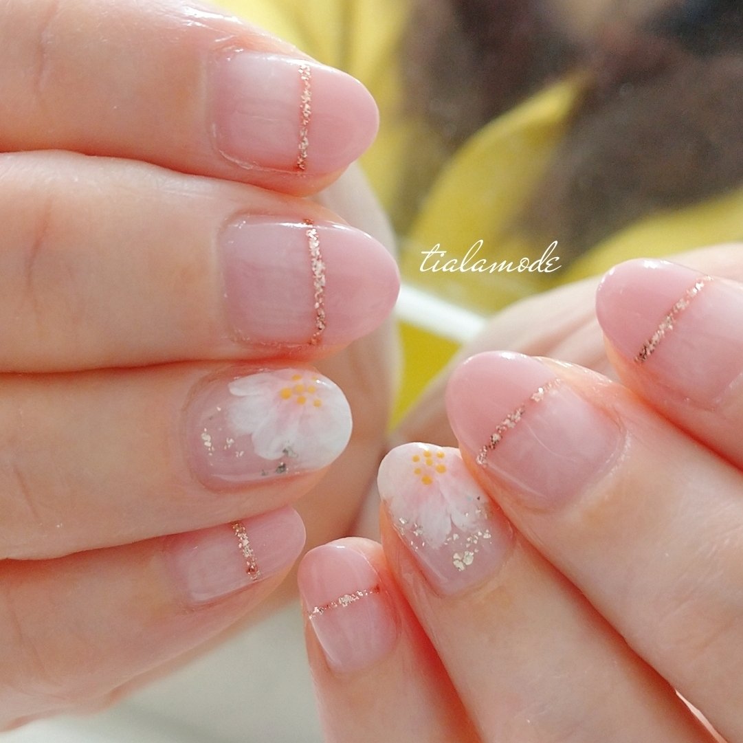 春 ハンド 変形フレンチ フラワー クリア ティアラ のネイルデザイン No ネイルブック