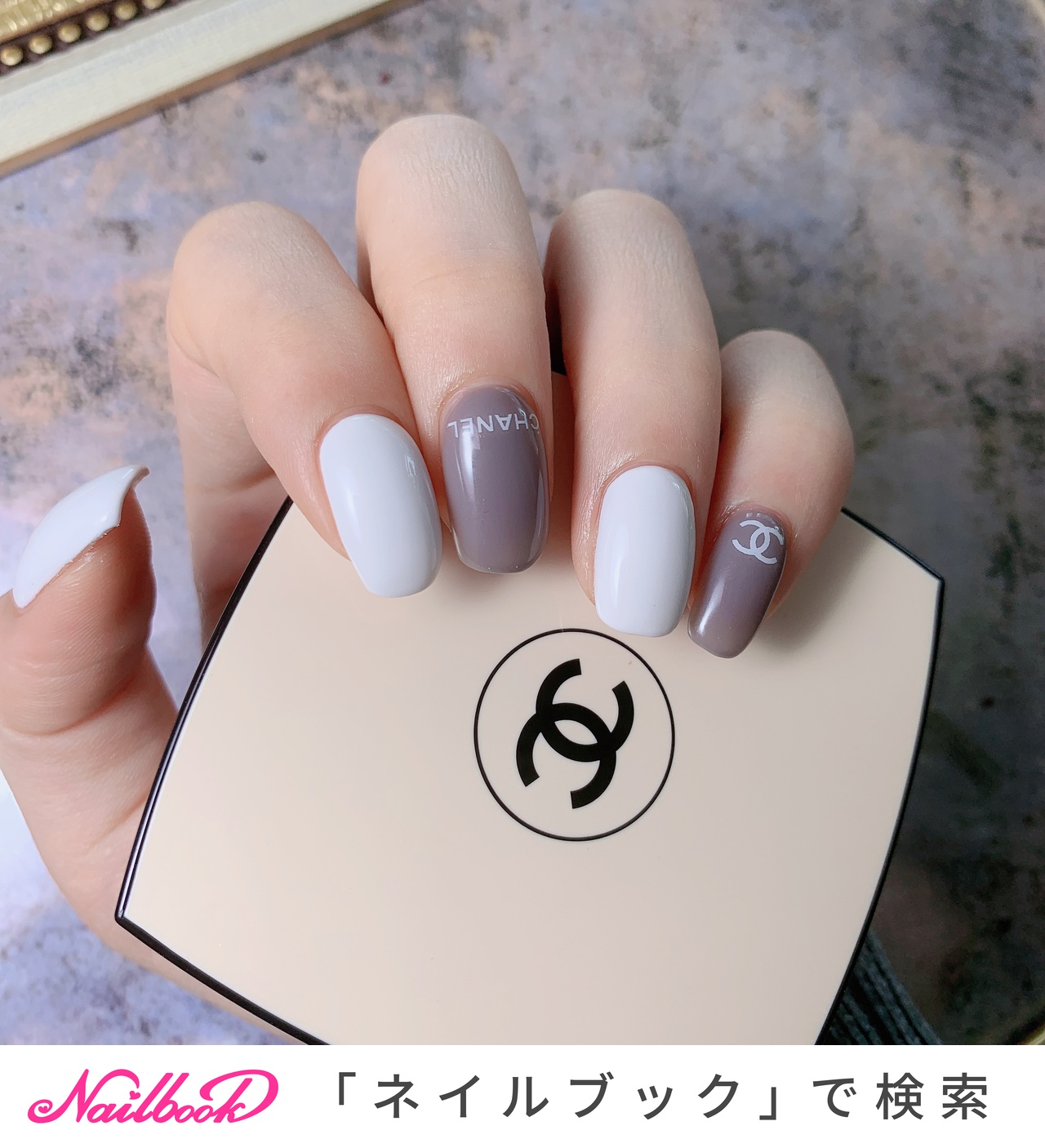 Chanel風ネイルのネイルデザイン ネイルブック