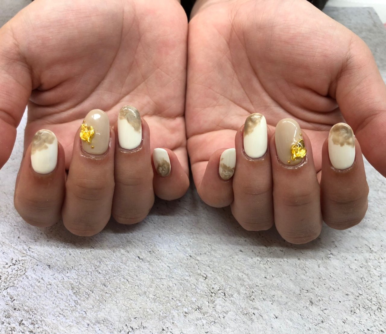 オールシーズン ハンド ニュアンス ジェル お客様 Eyelash Nail Room Caratのネイルデザイン No ネイル ブック