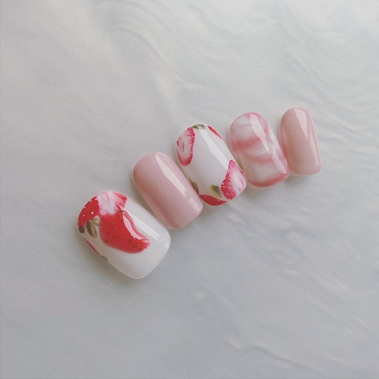 春 オールシーズン ハンド ジェル ネイルチップ Fuyuのネイルデザイン No ネイルブック