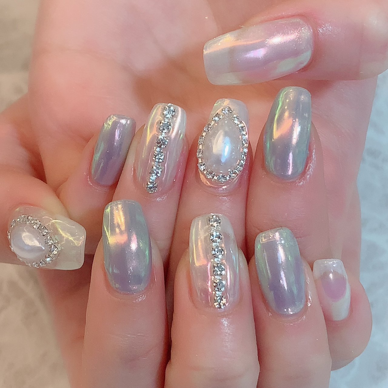 オールシーズン ハンド ビジュー ミラー オーロラ Nailsalondecorのネイルデザイン No ネイルブック