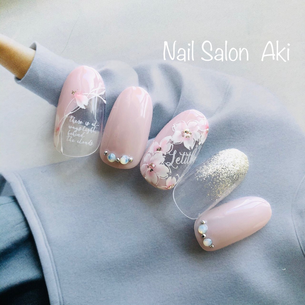 春 オールシーズン 卒業式 入学式 ハンド Nail Salon Akiのネイルデザイン No ネイルブック