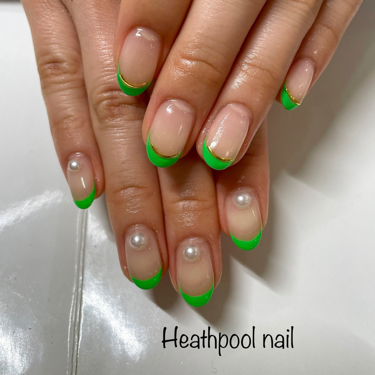 ハンド フレンチ パール グリーン ネオンカラー Heathpoolnailのネイルデザイン No ネイルブック