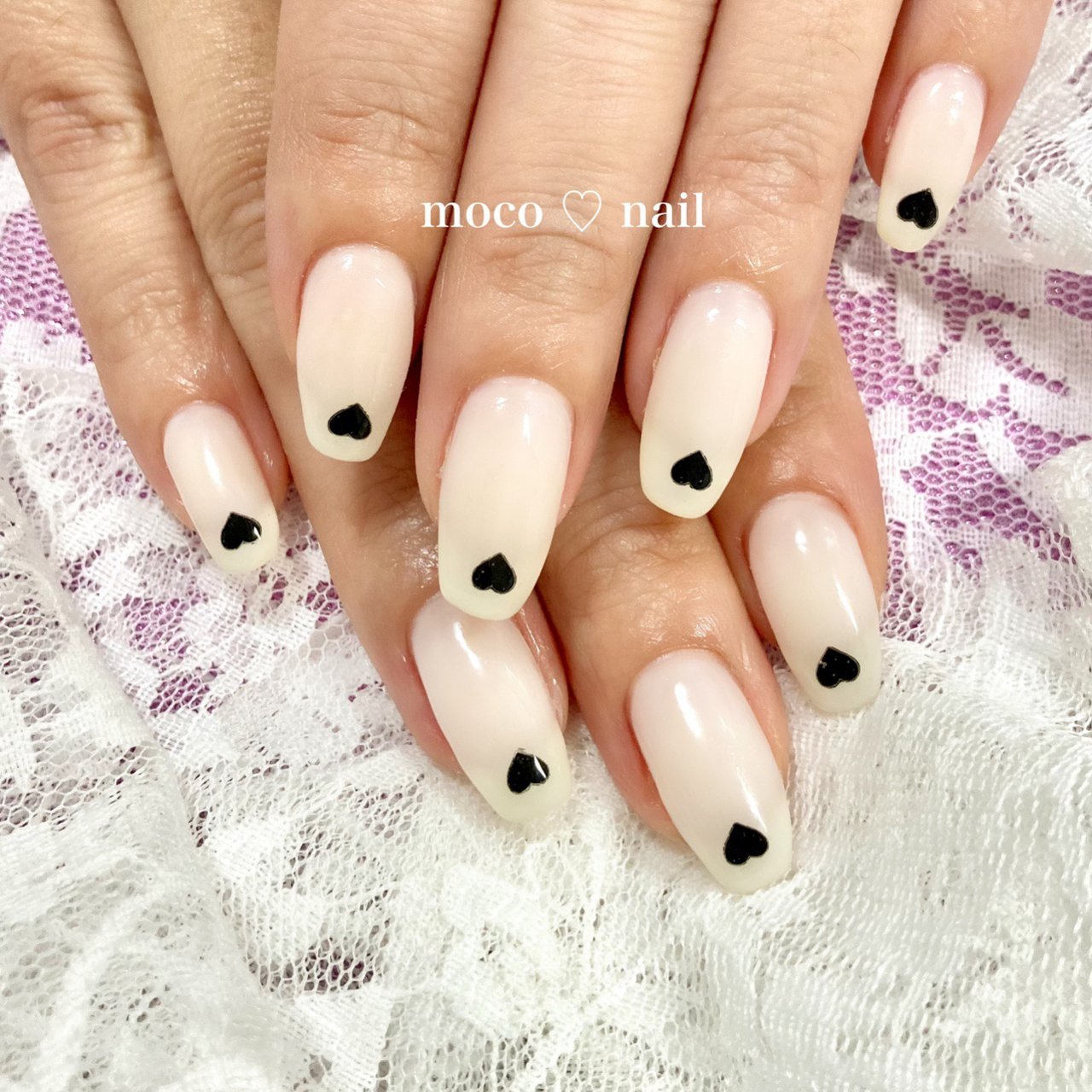 ハンド ワンカラー ハート ホワイト ブラック Moco Nailのネイルデザイン No ネイルブック