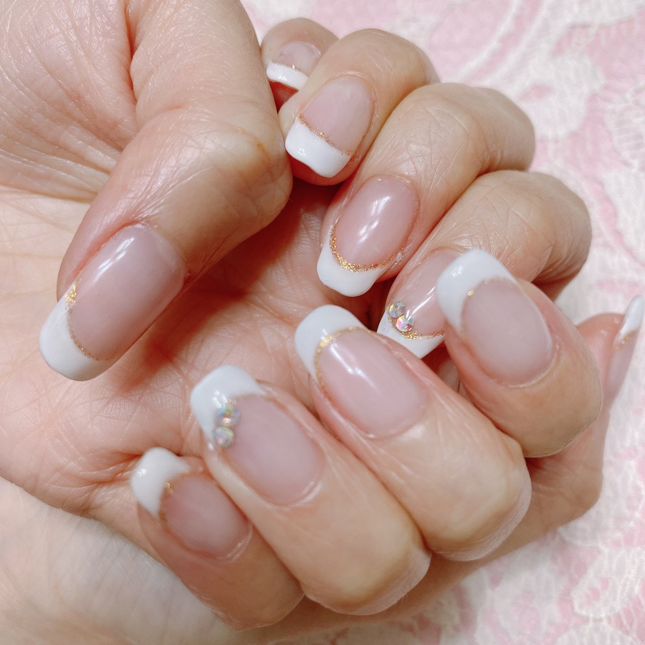 オールシーズン ハンド フレンチ ミディアム ホワイト Cerezo Ramorのネイルデザイン No ネイルブック