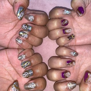 双子ネイル💅🏼 仲良しのお友達とのご来店で
色違いのお揃いネイルです♥♥
2人の掛け合いが楽しくて
時間があっという間でした☺️

#ネイル #ジェルネイル #双子ネイル #お揃いネイル #おそろいネイル #ミラーネイル #レオパードネイル #レオパード #派手ネイル #キャバ嬢 #風俗嬢 #夜職 #豊田市 #日進市 #みよし市 #豊明市 #知立市 #愛知県 双子ネイル💅🏼
仲良しのお友達とのご来店で
色違いのお揃いネイルです♥♥
2人の掛け合いが楽しくて
時間があっという間でした☺️

#ネイル #ジェルネイル #双子ネイル #お揃いネイル #おそろいネイル #ミラーネイル #レオパードネイル #レオパード #派手ネイル #キャバ嬢 #風俗嬢 #夜職 #豊田市 #日進市 #みよし市 #豊明市 #知立市 #愛知県 #秋 #オールシーズン #女子会 #アニマル柄 #ミラー #ミディアム #パープル #ゴールド #シルバー #ジェルネイル #お客様 #🐰🎀♡ʾʾ #ネイルブック