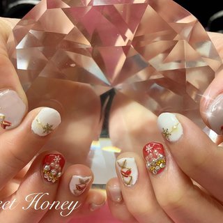 クリスマスネイル🎄❄☃ ストーンでツリーを作るのはキラキラで可愛いです♡
そしてハートも…💕

お友達とご予約ありがとうございました(´・ω・｀)

#クリスマス #クリスマスネイル #ツリーネイル #キラキラネイル #冬ネイル #ツリーネイル #ハートネイル #上品ネイル #雪の結晶ネイル #雪ネイル #豊田市 #愛知県 #豊明市 #東郷町 #日進市 #みよし市 #知立市 #深夜営業 #深夜営業ネイルサロン #自宅サロン #キャバ嬢 #夜職 #風俗嬢 #プライベートサロン #冬 #クリスマス #ビジュー #ハート #雪の結晶 #ホワイト #レッド #グレージュ #ジェルネイル #お客様 #🐰🎀♡ʾʾ #ネイルブック