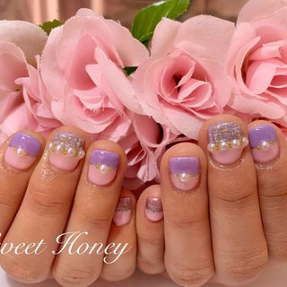 バイカラー×ツイードネイル 
このネイルは別の色合いでもお試しできるオシャレなネイルです💕
ピンク×パープルはお気に入りです🎵

#ツイードネイル #バイカラー #上品ネイル #オフィスネイル #ストーンネイル #パールネイル #ピンクネイル #パープルネイル #vカットストーン #ジェルスカルプ #スカルプチュア #スカルプネイル #豊田市 #愛知県 #日進市 #東郷町 #豊明市 #みよし市 #知立市 #風俗嬢 #キャバ嬢 #ガールズバー #夜職 #プライベートサロン #自宅サロン #深夜営業 #深夜営業ネイルサロン #冬 #オールシーズン #女子会 #ハンド #ワンカラー #ツイード #ショート #ピンク #パープル #ジェルネイル #お客様 #🐰🎀♡ʾʾ #ネイルブック