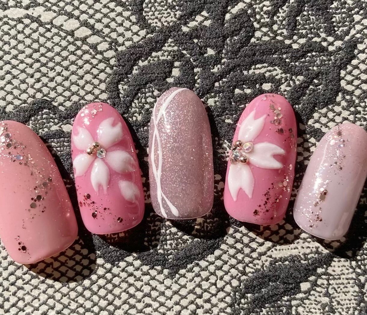 春 ハンド ワンカラー フラワー 3d Private Nail Salon Mikikoのネイルデザイン No ネイルブック