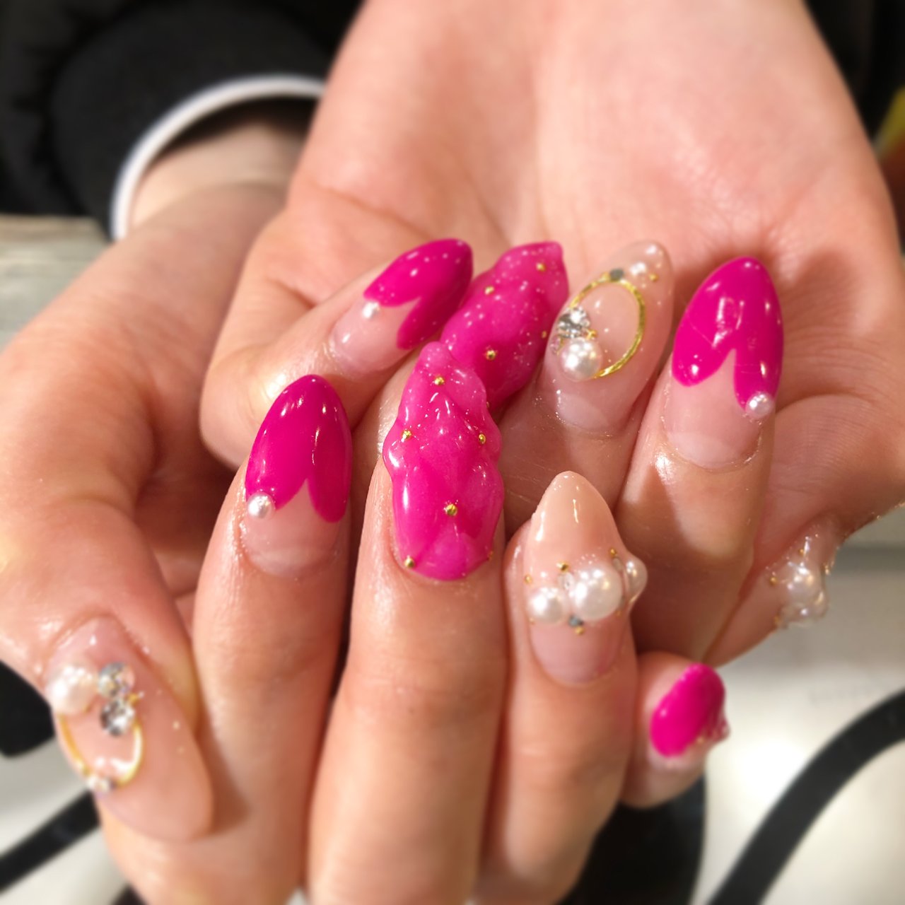 ハンド 変形フレンチ ビジュー キルティング ミディアム 宮城県 石巻 ロージーネイル Rosy Nail Pupuu Rosyのネイル デザイン No ネイルブック