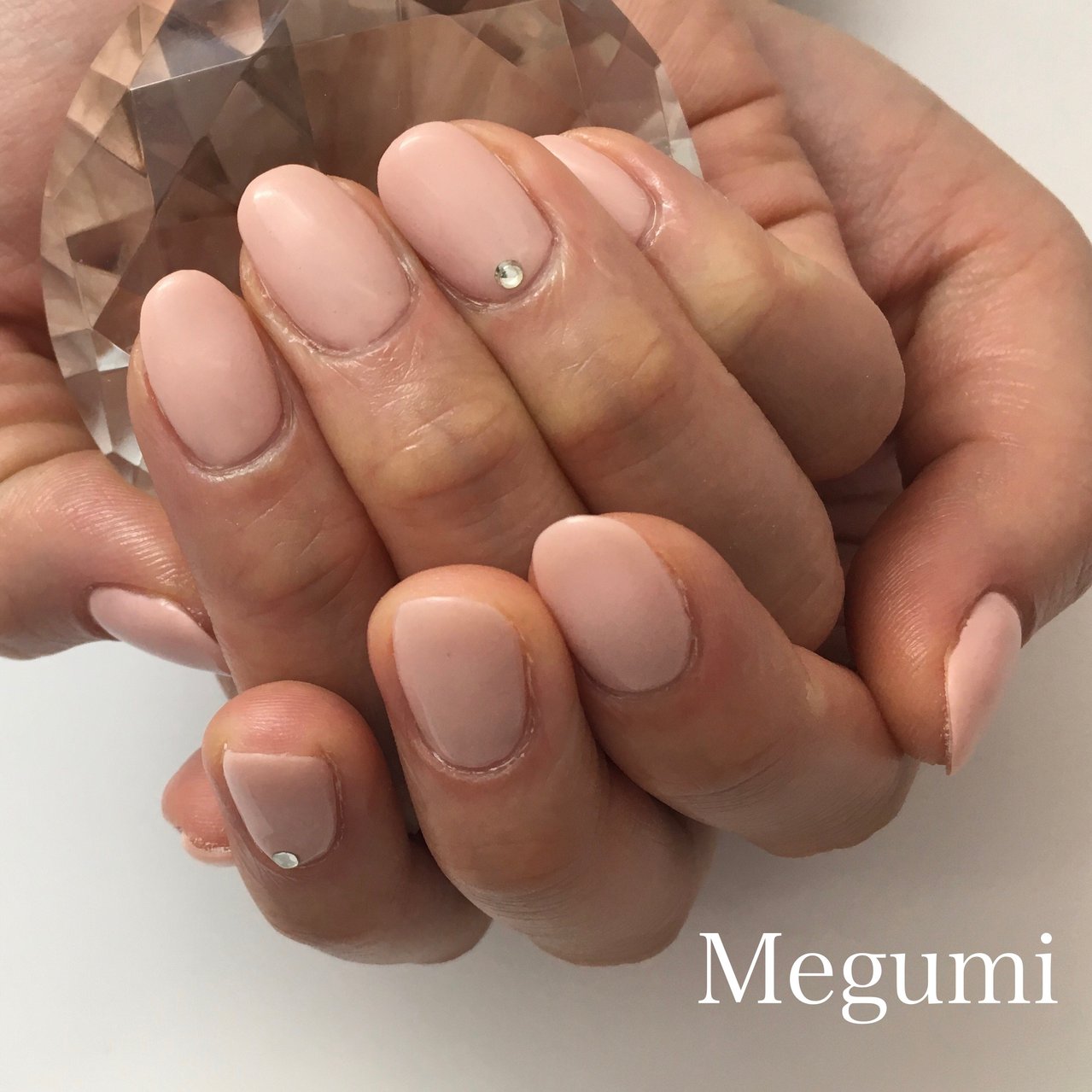 シンプル ベージュ ピンク Meguminailのネイルデザイン No 614 ネイルブック