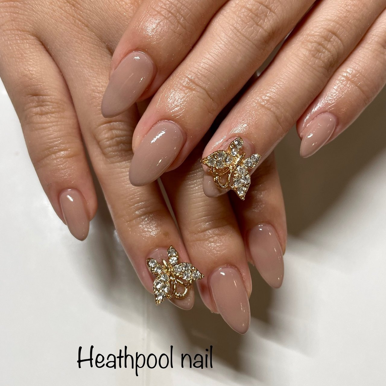 ハンド シンプル グレージュ ジェルネイル Heathpoolnailのネイルデザイン No ネイルブック