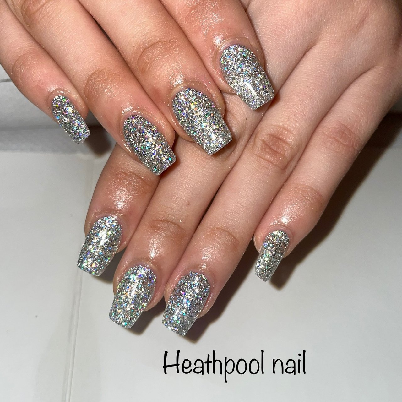 ハンド ラメ ワンカラー シルバー ジェル Heathpoolnailのネイルデザイン No ネイルブック