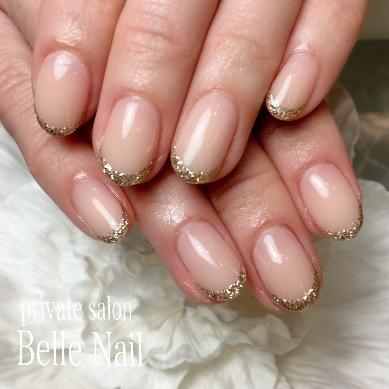 オールシーズン ハンド シンプル フレンチ ラメ Belle Nail Akiのネイルデザイン No ネイルブック