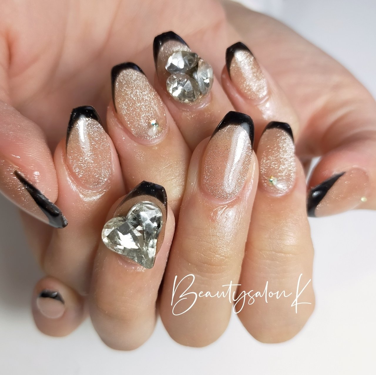 オールシーズン ハンド フレンチ ビジュー ギャラクシー Beautysalonk エステ ネイルのネイルデザイン No ネイル ブック