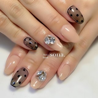 シースルー ドット ベージュのネイルデザイン ネイルブック