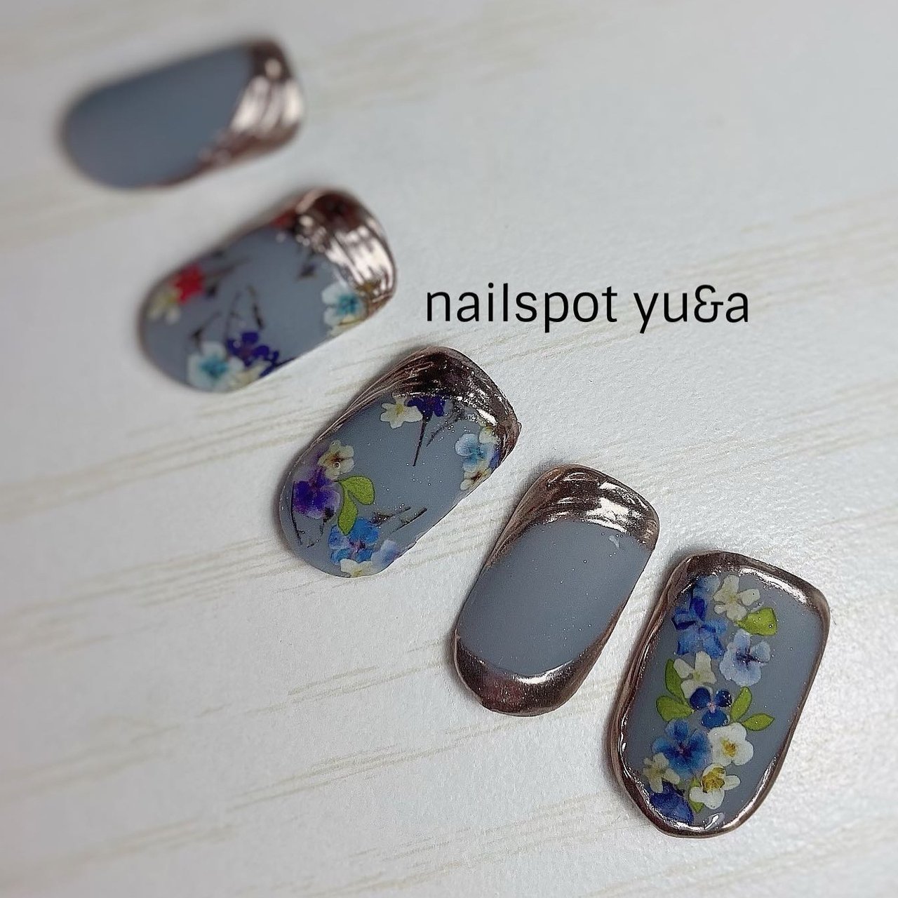 オールシーズン ハンド フラワー マット ミラー Ayako Sakakibaraのネイルデザイン No ネイルブック