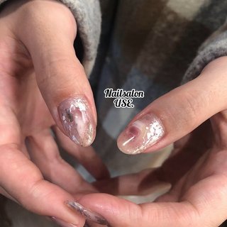 ピンク系のちゅるんとした感じに﻿ お任せでした💓⚪︎。✨﻿
﻿
#use_design﻿
﻿
HP▷　www.y-use.com﻿
tel▷ 050-3503-5024﻿
﻿
﻿
Nailsalon USE.﻿
﻿
ご予約LINEは @use_nail で﻿
お友達登録をして下さい❇️﻿
﻿
初回オフ込20%off🌿﻿
﻿
"Gel menu"﻿
⚪︎plus ¥10,000 ﻿
⚪︎design ¥9,000﻿
⚪︎art ¥8,000﻿
﻿
Nailbook👑﻿
﻿
https://nailbook.jp/nail-salon/15354/reservation/﻿
﻿
Nailie💅﻿
﻿
https://nailiejp.page.link/QqeM﻿
﻿
🈺9:30〜19:00(last)﻿
完全予約制﻿
不定休﻿
﻿
﻿
#Nail#NailsalonUSE#春ネイル#冬ネイル#トレンドネイル#ジェルネイル#ファッション#お任せ#オリジナル#2021#広島ネイル#お洒落ネイル#お任せネイル#福山市#ネイル#個性派ネイル#岡山#広島#福山#福山ネイル#東福山#東福山ネイル#ネイルアート#アートし放題#ニュアンスネイル#パラジェル#福山市ネイルサロン #春 #オールシーズン #デート #女子会 #ハンド #ラメ #ニュアンス #ホイル #ミディアム #ベージュ #ピンク #ジェルネイル #お客様 #YUI #ネイルブック